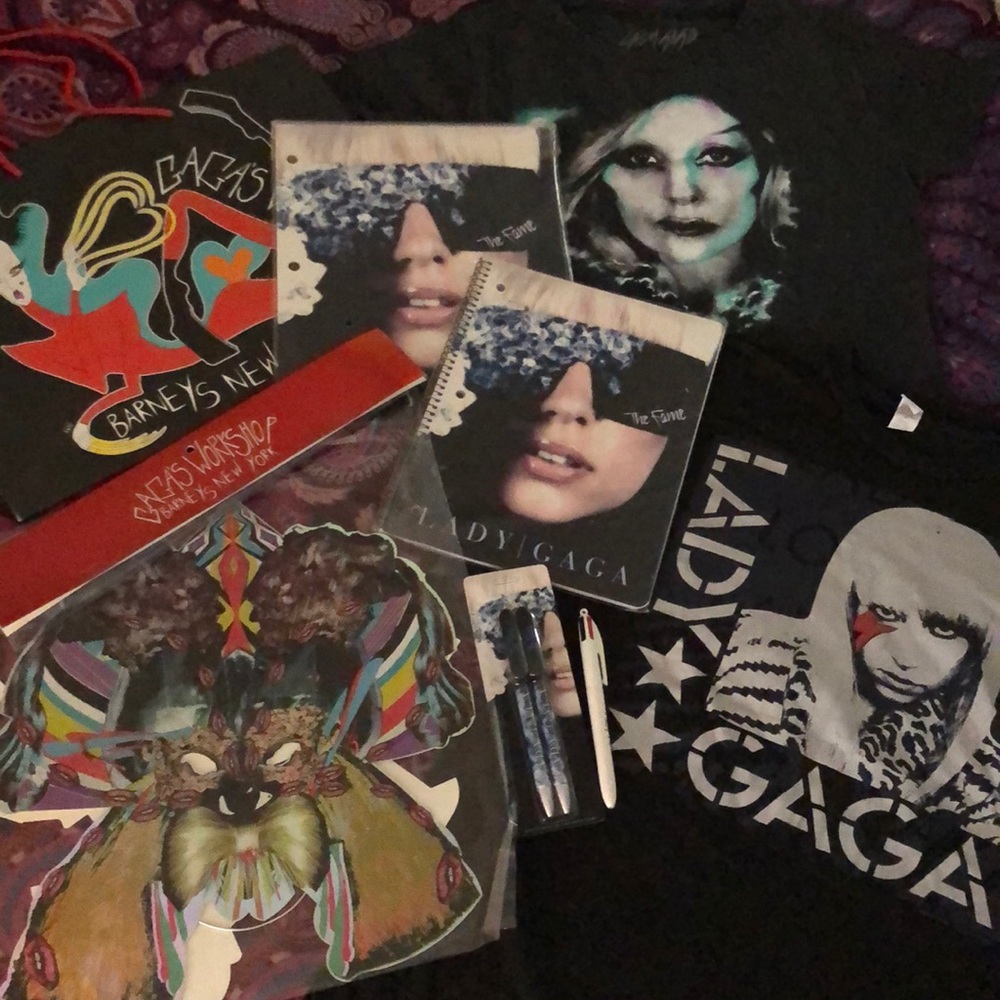 Lady Gaga Barney’s/T Shirt Bundle